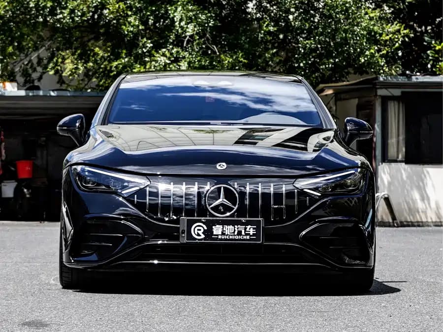 Mercedes EQE - фото 3
