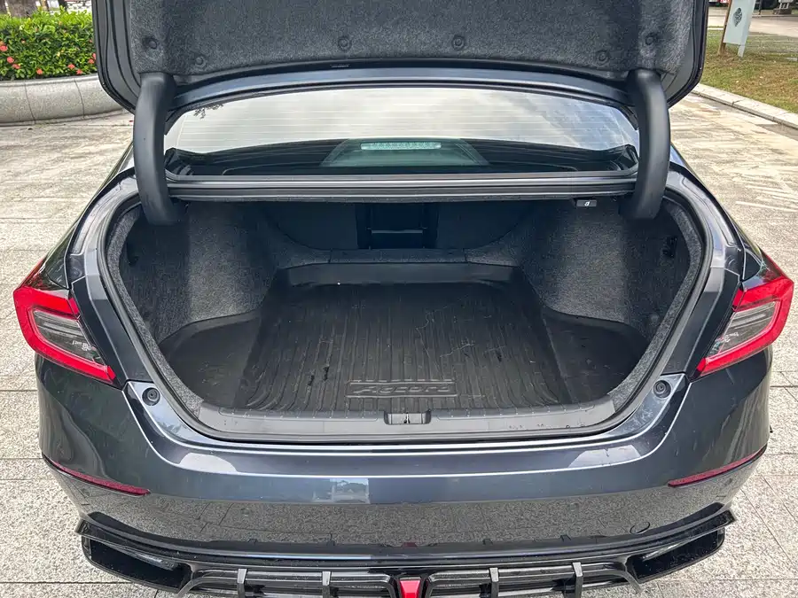 Honda Accord - фото 11