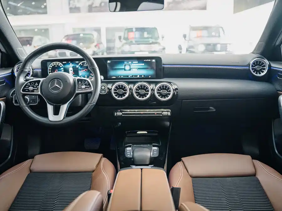 Mercedes A-Class - фото 16