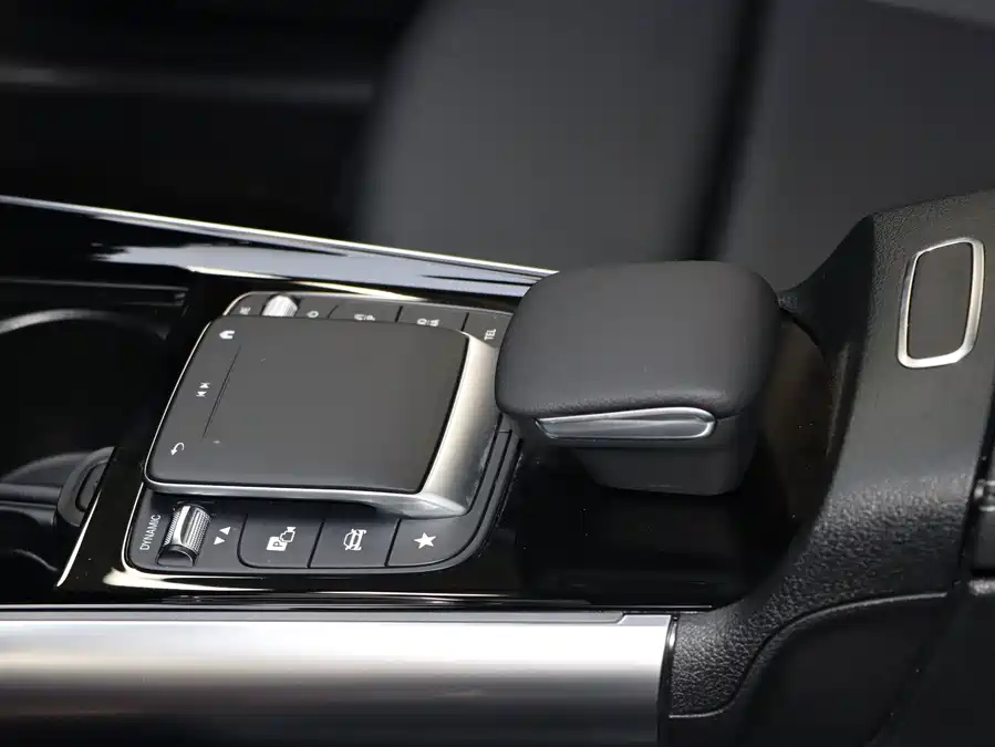 Mercedes GLA - фото 11