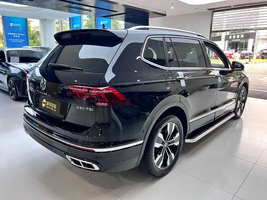 Volkswagen Tiguan - фото 7