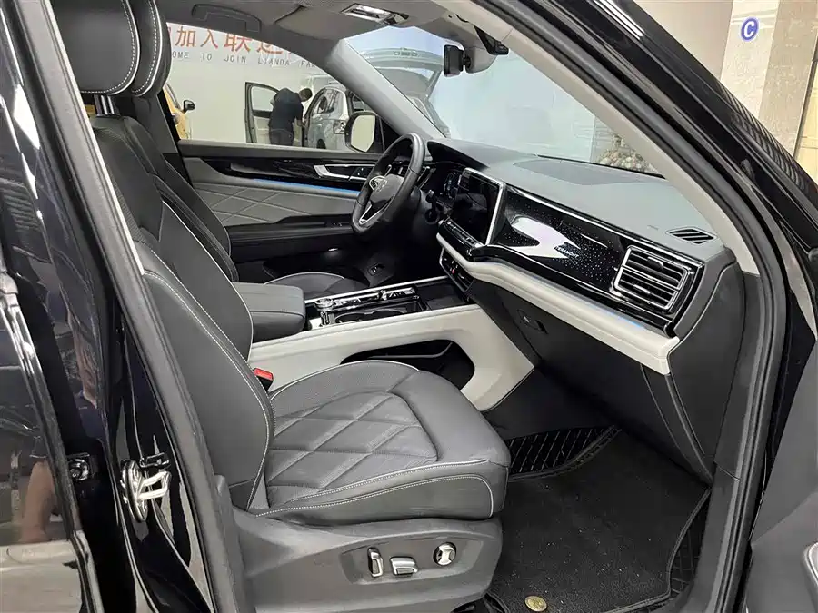 Volkswagen Touran - фото 13